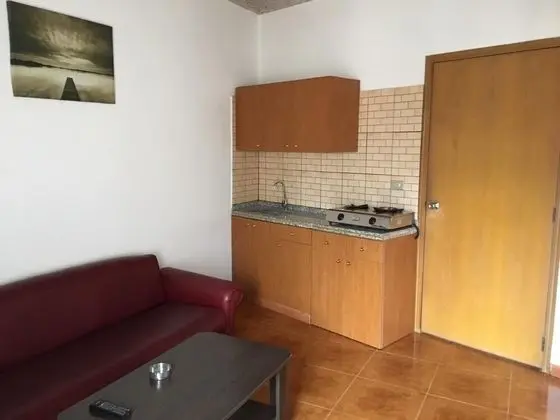 Basic Süit, 1 En Büyük (King) Boy Yatak ve Çekyat, Şehir Manzaralı