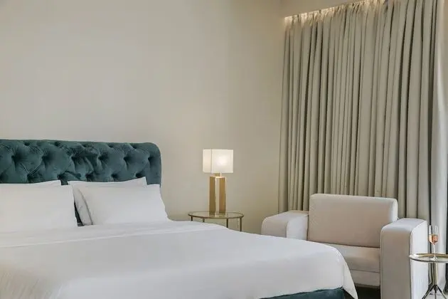 Premium Tek Büyük Yataklı Oda