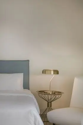 Premium Tek Büyük Yataklı Oda