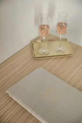 Premium Tek Büyük Yataklı Oda