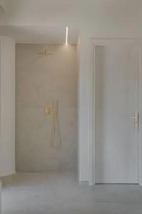 Premium Tek Büyük Yataklı Oda
