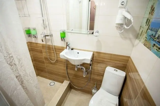 Standard Tek Büyük Yataklı Oda