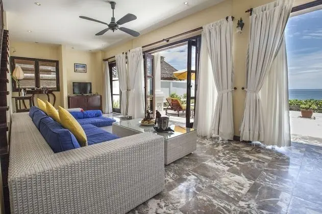Villa, Kişiye Özel Havuzlu, Denize Sıfır