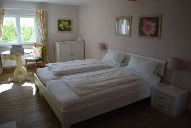 Economy Tek Büyük Yataklı Oda, Ortak Banyo, Bahçeli