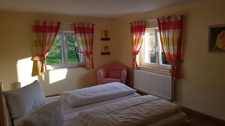 Economy Tek Büyük Yataklı Oda, Ortak Banyo, Bahçeli