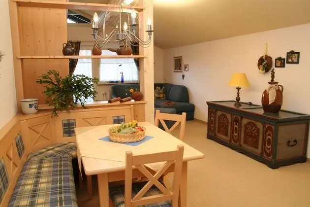 Romantic Daire, Balkon, Dağ Manzaralı (07 | steinBOCK)