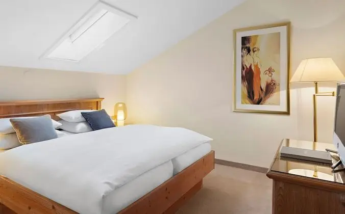 Standard Apart Daire, Ek Bina