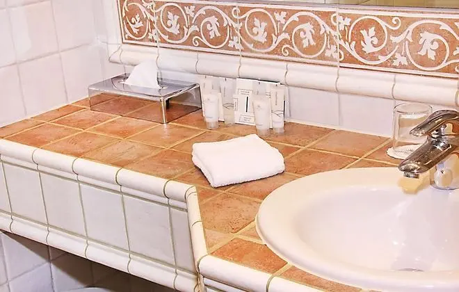 Standard Apart Daire, Ek Bina