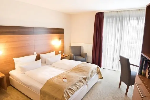 Comfort Tek Büyük veya İki Ayrı Yataklı Oda, Bahçe Manzaralı