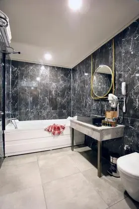 Corner Suite Oda Deniz Manzaralı