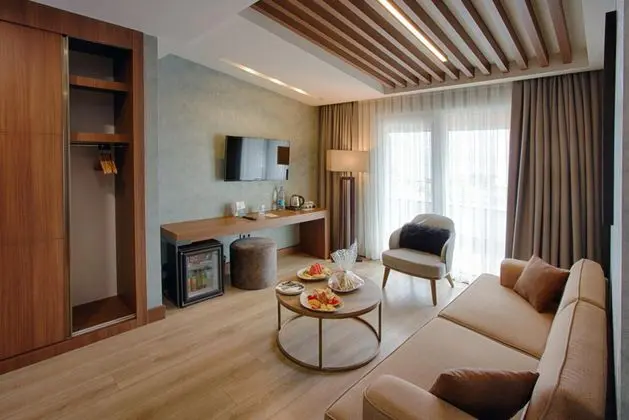 Junior Suite Oda Dag Manzaralı