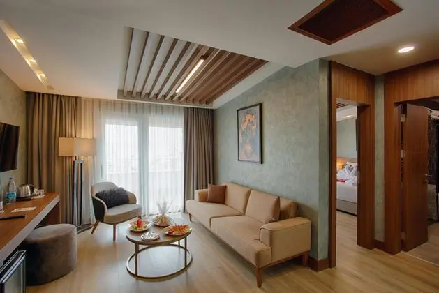 Junior Suite Oda Dag Manzaralı