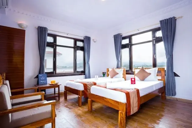 Deluxe Tek Büyük Yataklı Oda