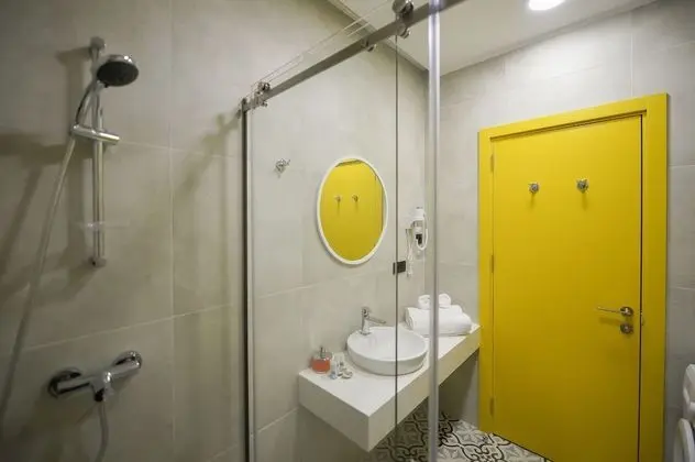 Standard Tek Büyük Yataklı Oda
