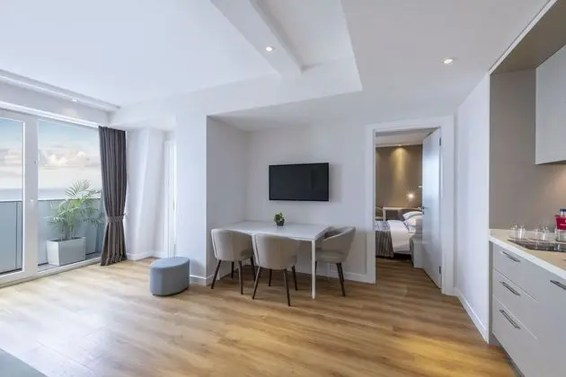 Panorama Family Suite with Sea View.