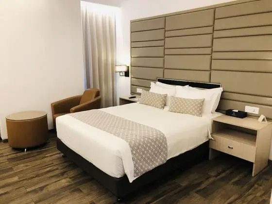 Premium Tek Büyük Yataklı Oda, Göl Manzaralı