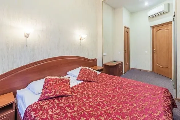 Standard Tek Büyük veya İki Ayrı Yataklı Oda