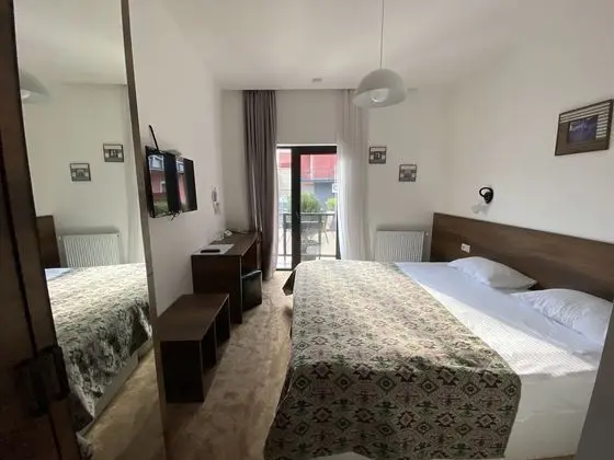 Standard Tek Büyük Yataklı Oda, 1 Çift Kişilik Yatak, Balkon, Şehir Manzaralı