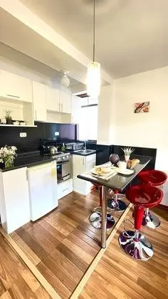Superior Apart Daire, 2 Yatak Odası, Küçük Mutfak