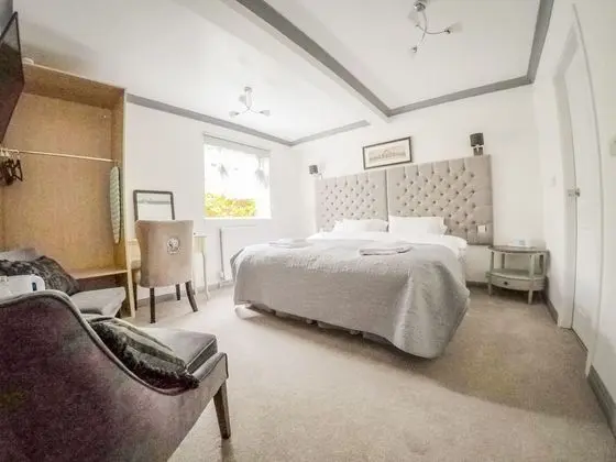 Comfort Tek Büyük Yataklı Oda