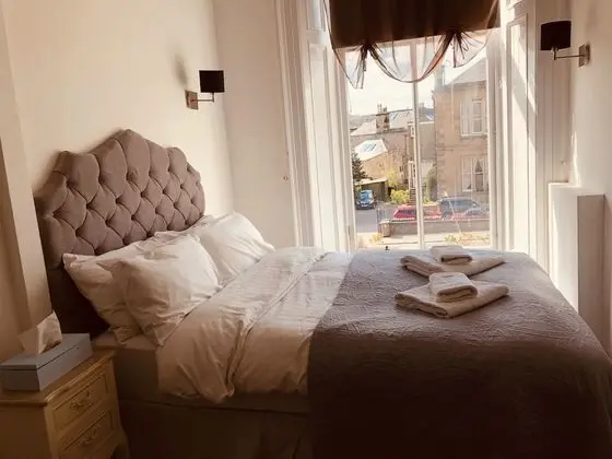 Comfort Tek Büyük Yataklı Oda