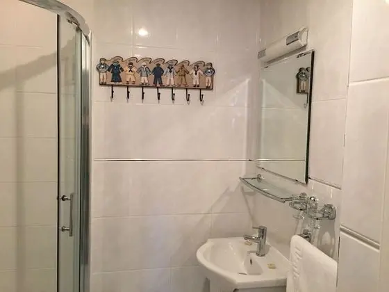Junior Tek Büyük Yataklı Oda