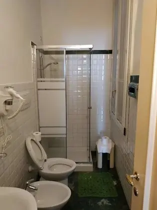 Standard Tek Büyük Yataklı Oda, Kanal Manzaralı