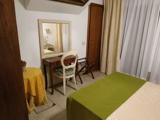 Tek Büyük Yataklı Oda