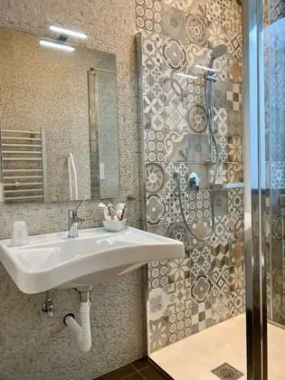 Comfort Tek Büyük veya İki Ayrı Yataklı Oda