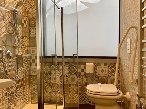 Comfort Tek Büyük veya İki Ayrı Yataklı Oda