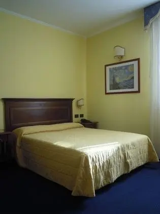 Economy Tek Büyük Yataklı Oda