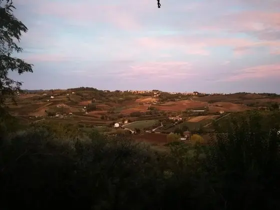 Classic Tek Büyük Yataklı Oda, 1 Büyük (Queen) Boy Yatak, Tepe Manzaralı, Avlu