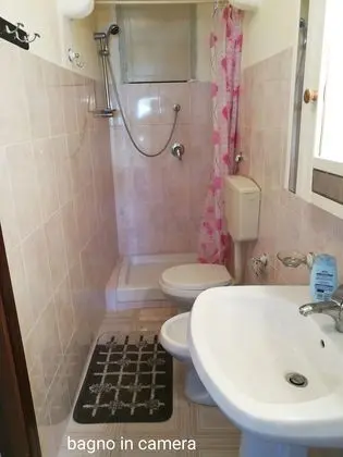 Tek Büyük veya İki Ayrı Yataklı Oda, Özel Banyo