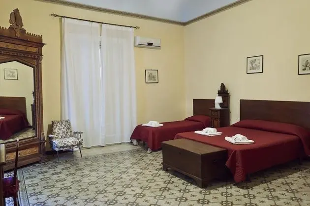 Dört Kişilik Oda, Deniz Manzaralı