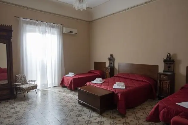Dört Kişilik Oda, Deniz Manzaralı