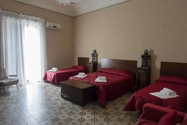 Dört Kişilik Oda, Deniz Manzaralı