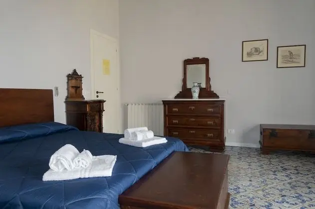 Üç Kişilik Oda, Deniz Manzaralı