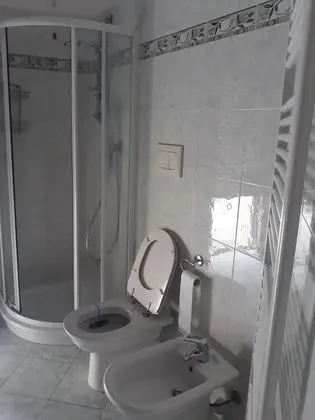 Standard Tek Büyük Yataklı Oda, Ortak Banyo