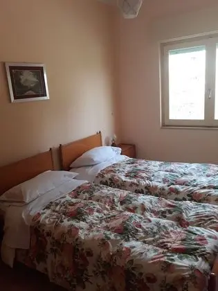 İki Ayrı Yataklı Oda, Bahçe Manzaralı