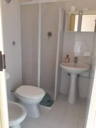 Tek Büyük veya İki Ayrı Yataklı Oda, Bahçe Manzaralı