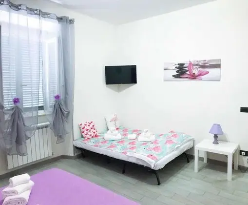 Dört Kişilik Oda, Ortak Banyo, Bahçe Manzaralı