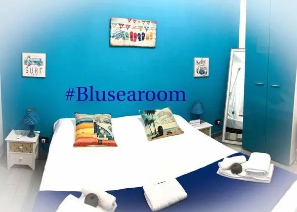 Tek Büyük veya İki Ayrı Yataklı Oda, Ortak Banyo