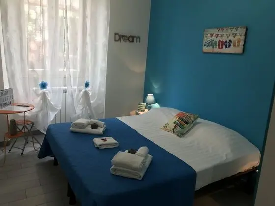 Tek Büyük veya İki Ayrı Yataklı Oda, Ortak Banyo