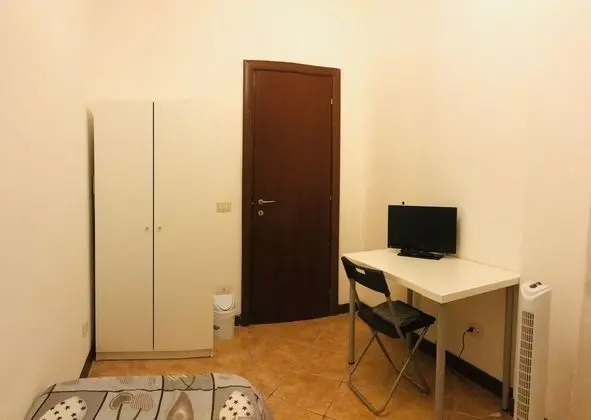 Tek Kişilik Oda, 1 Tek Kişilik Yatak, Ortak Banyo (Evita)