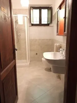 Comfort Tek Büyük Yataklı Oda, 1 Büyük (Queen) Boy Yatak, Banyolu/Duşlu, Bahçe Manzaralı