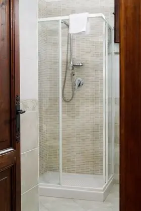 Comfort Tek Büyük Yataklı Oda, 1 Büyük (Queen) Boy Yatak, Banyolu/Duşlu, Bahçe Manzaralı