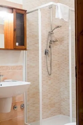 Comfort Tek Büyük Yataklı Oda, 1 Büyük (Queen) Boy Yatak, Banyolu/Duşlu, Park Manzaralı