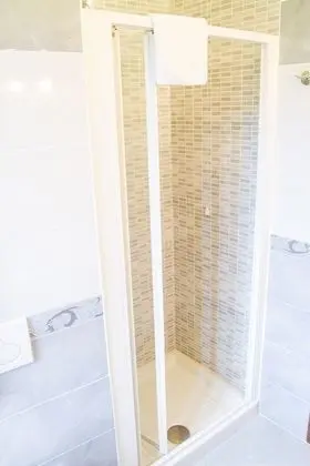 Comfort Tek Büyük Yataklı Oda, 2 Yatak Odası, Banyolu/Duşlu, Park Manzaralı