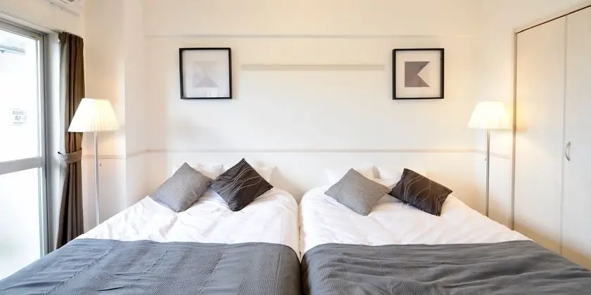 Family Süit (White Gray for 1 to 6 people)