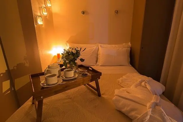 Romantic Tek Büyük Yataklı Oda